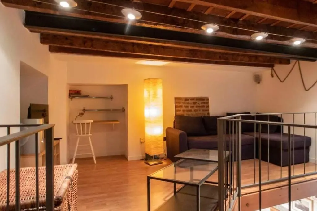 Architecture And Comfort In Milan Apartment